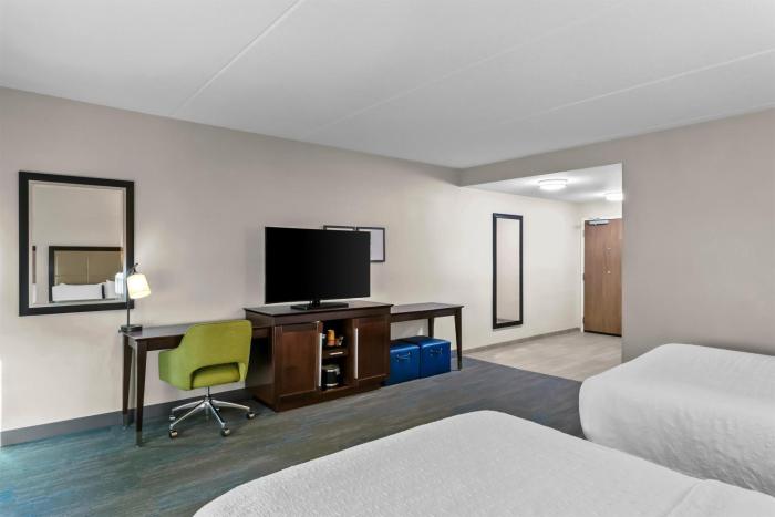 hampton inn and suites baltimore woodlawn