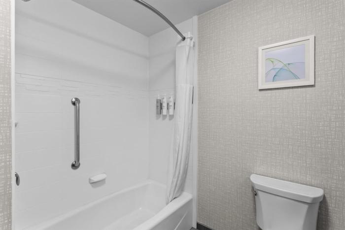 hampton inn and suites baltimore woodlawn