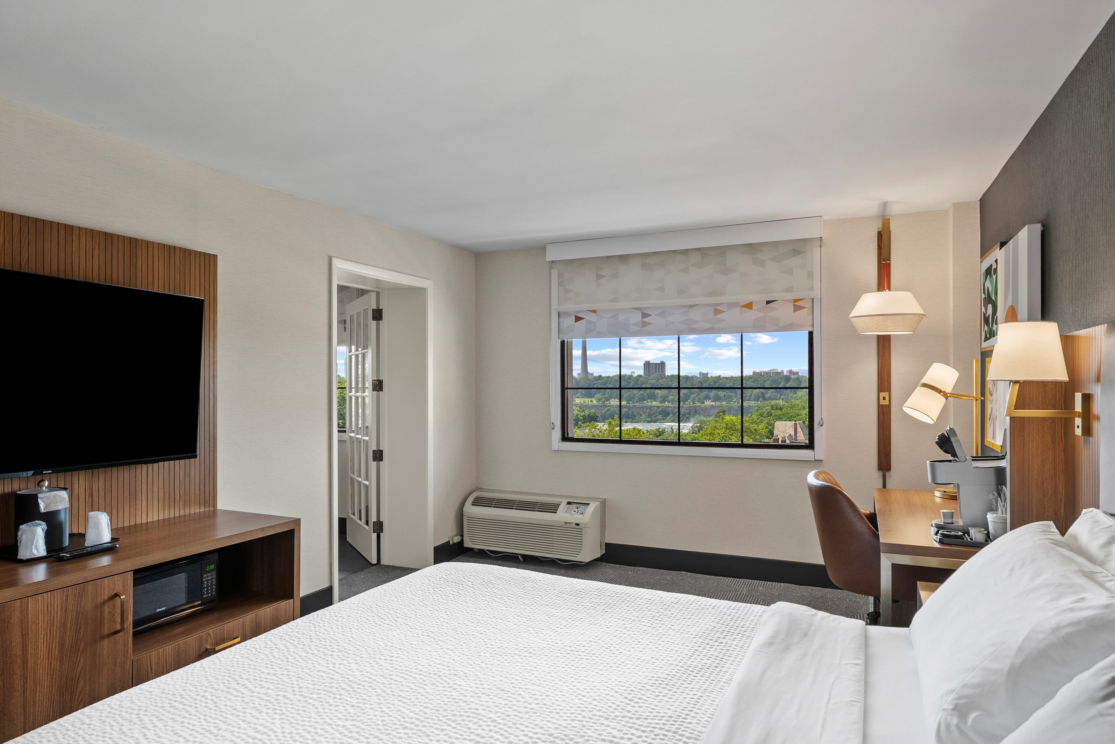 holiday inn niagara falls state park entry by ihg