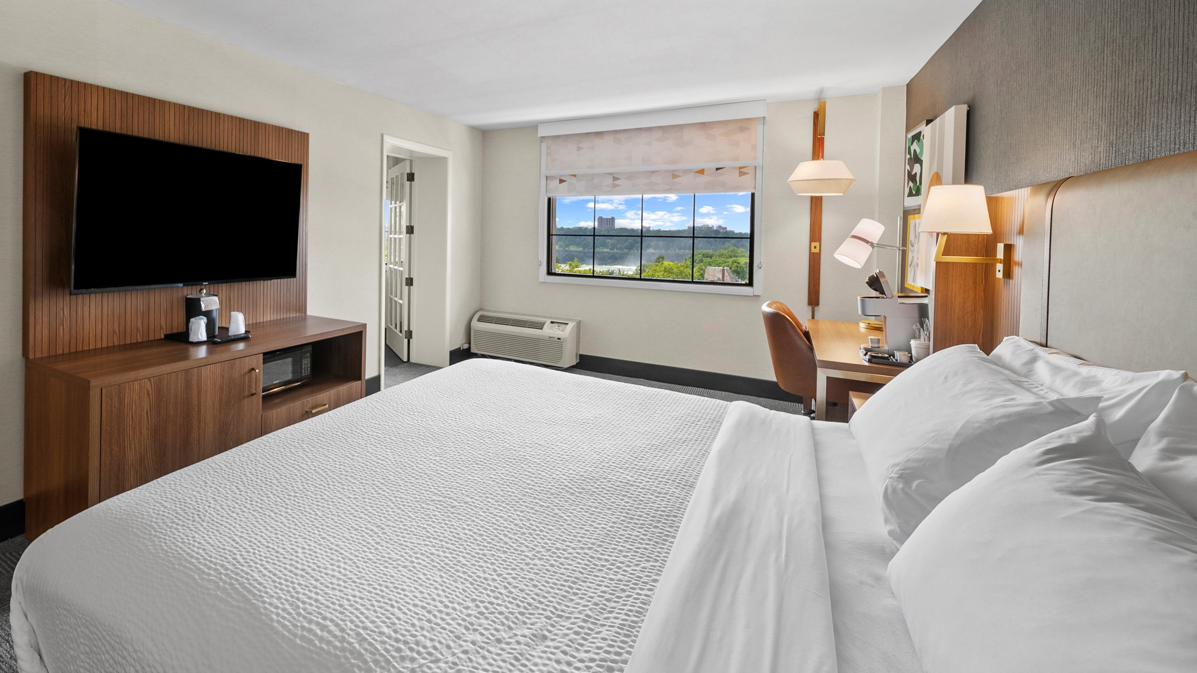 holiday inn niagara falls state park entry by ihg
