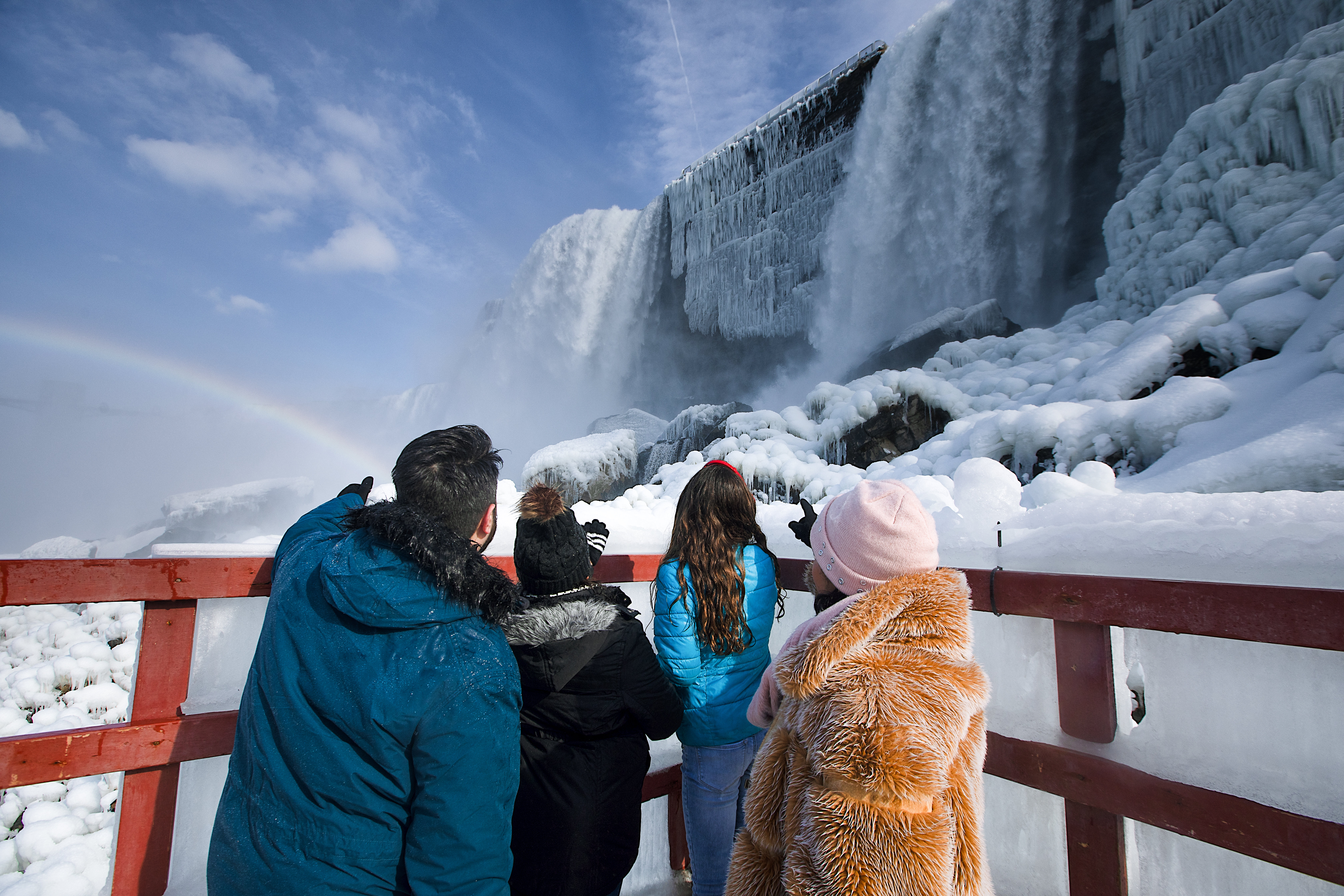 holiday inn niagara falls state park entry by ihg