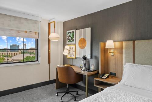holiday inn niagara falls state park entry by ihg