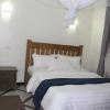 montane safaris hotel