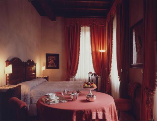 locanda dei mai intees