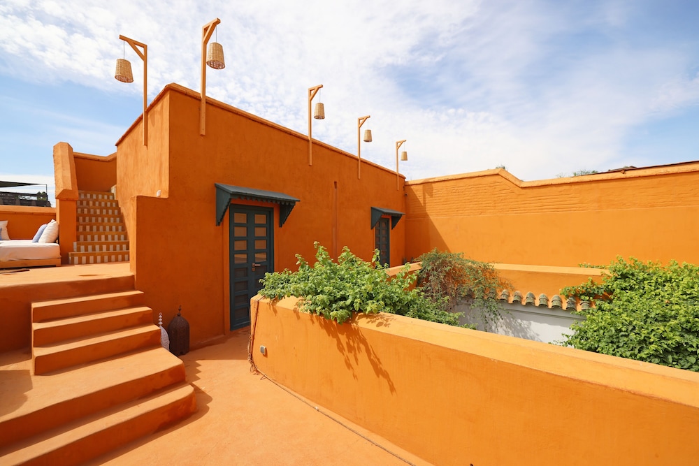 dar baraka and karam