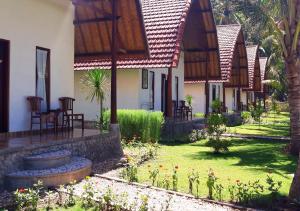 crystal bay villa and residence