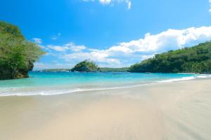 crystal bay villa and residence