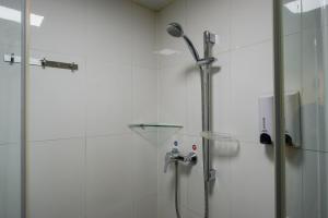 7 days premium shenzhen che gong miao branch