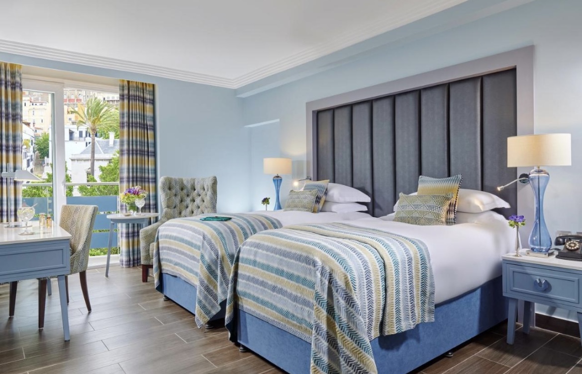 the eliott hotel