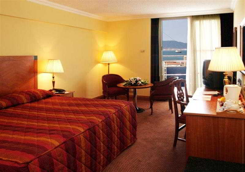 the eliott hotel