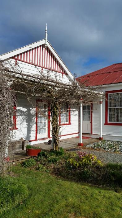 murrells grand view house adults only