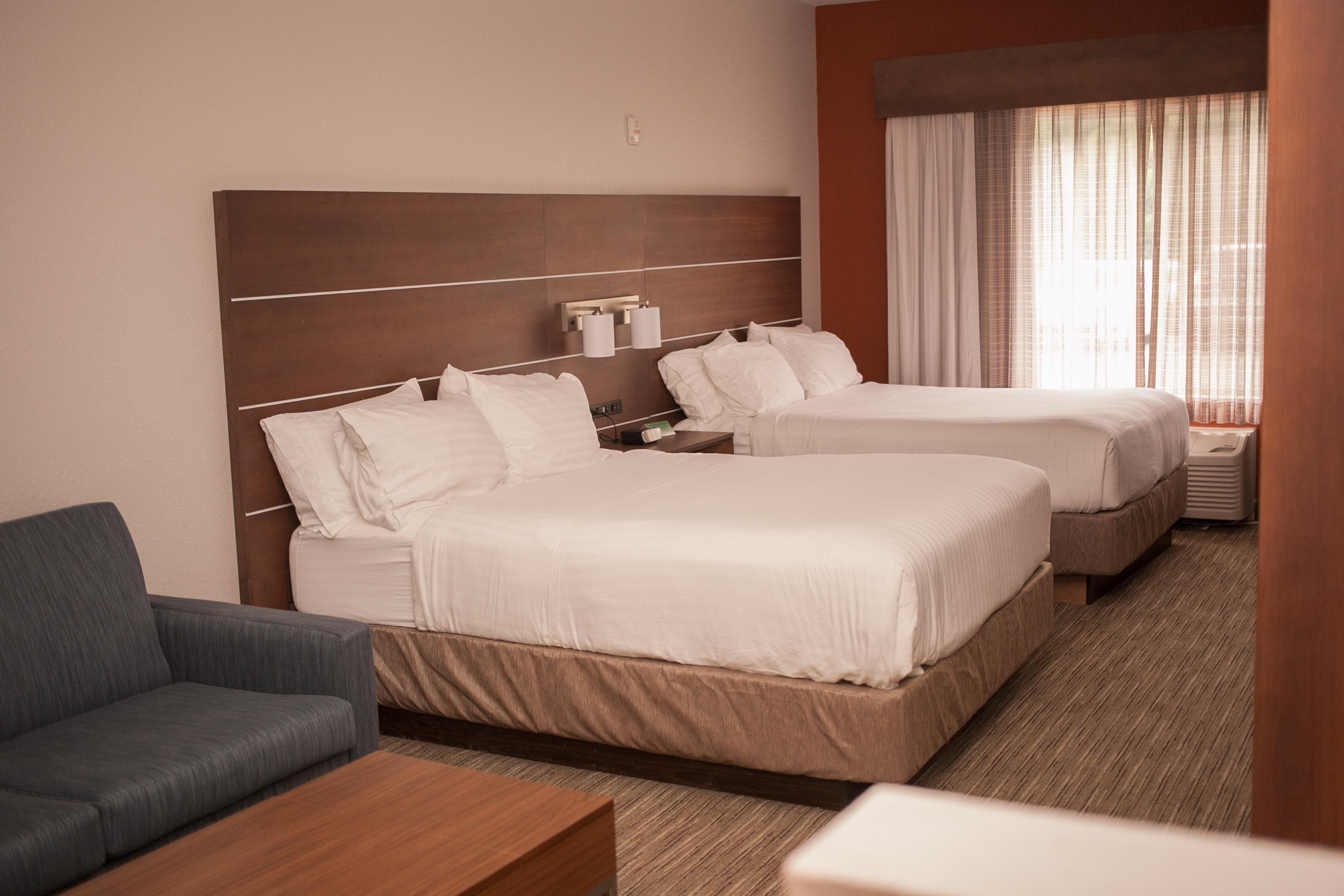 holiday inn express hotel and suites by ihg