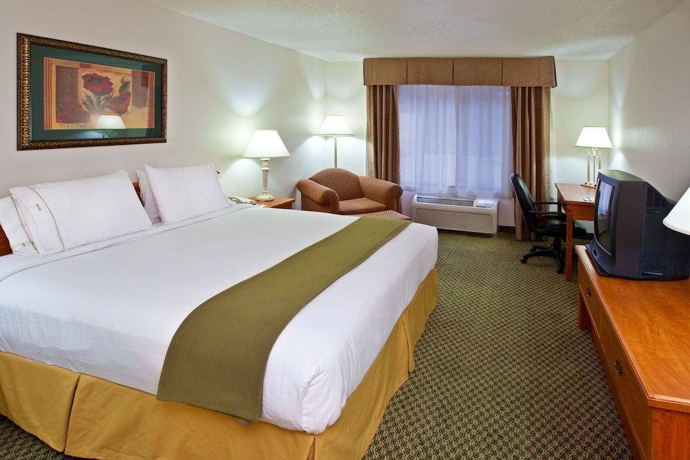 holiday inn express hotel and suites by ihg