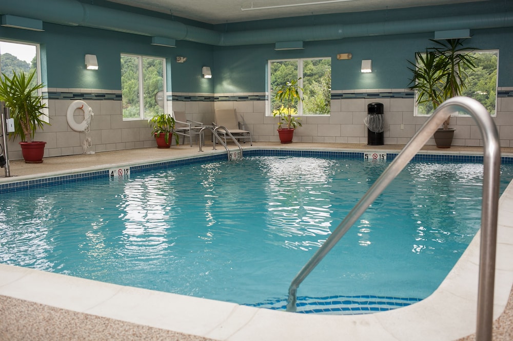 holiday inn express hotel and suites by ihg