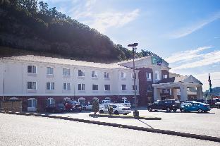 holiday inn express hotel and suites by ihg