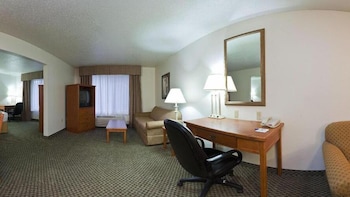 Holiday Inn Express Hotel & Suites By Ihg,Man>>Logan,3 star