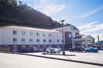 holiday inn express hotel and suites by ihg