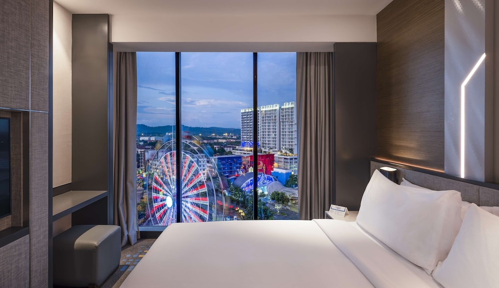 doubletree by hilton shah alam i city