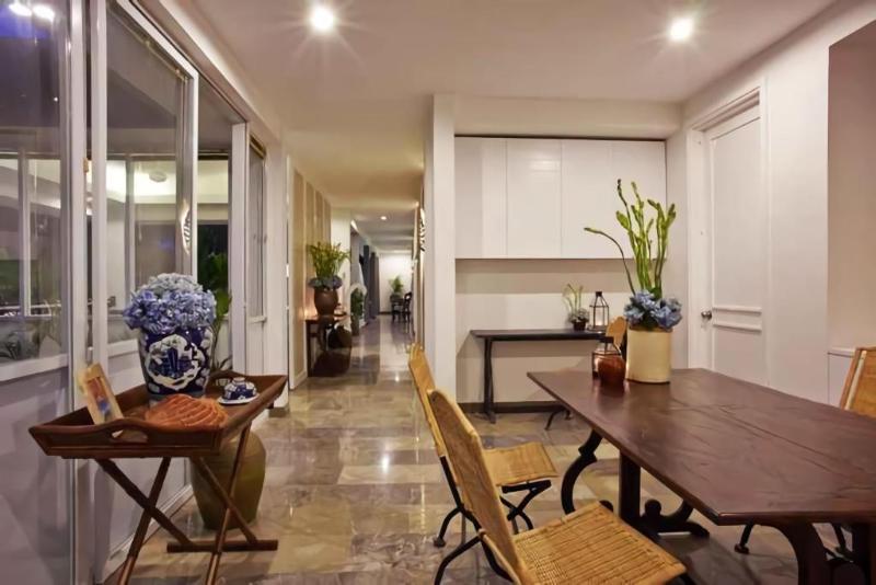 the kanjeng suites petitenget