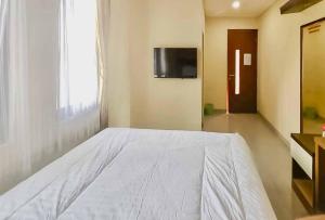 reddoorz syariah plus near cirebon super block mall 2