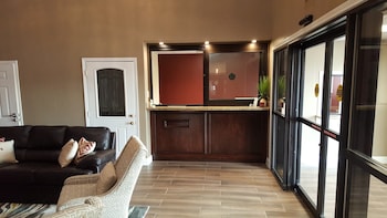 red roof inn and suites houston humble iah airport