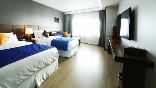 login hotel