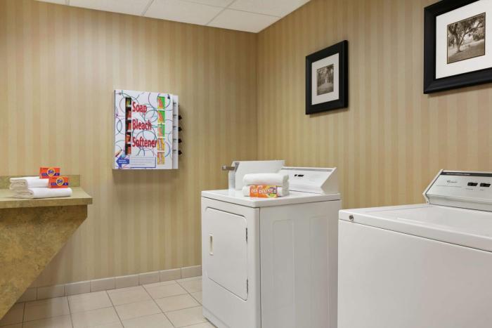 hampton inn and suites lawton