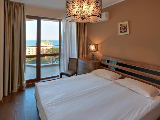 apart hotel golden line