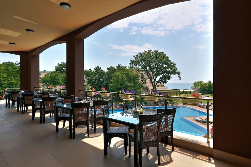 apart hotel golden line