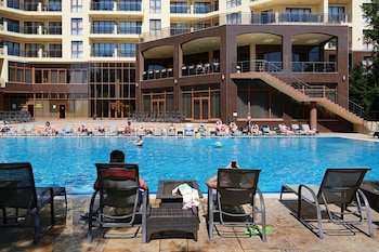 apart hotel golden line