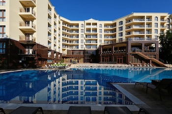 apart hotel golden line