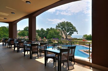 apart hotel golden line