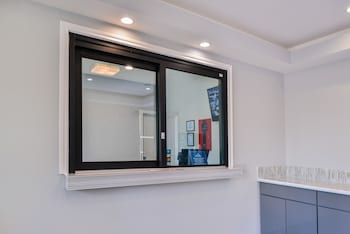 palace inn blue tomball parkway