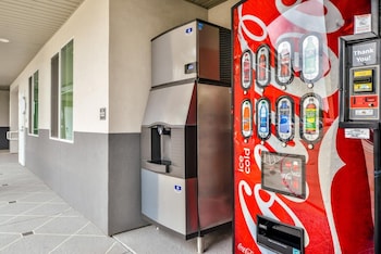 Palace Inn Blue Tomball Parkway,,2.5 star