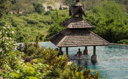 anantara golden triangle elephant camp and resort