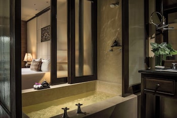 anantara golden triangle elephant camp and resort
