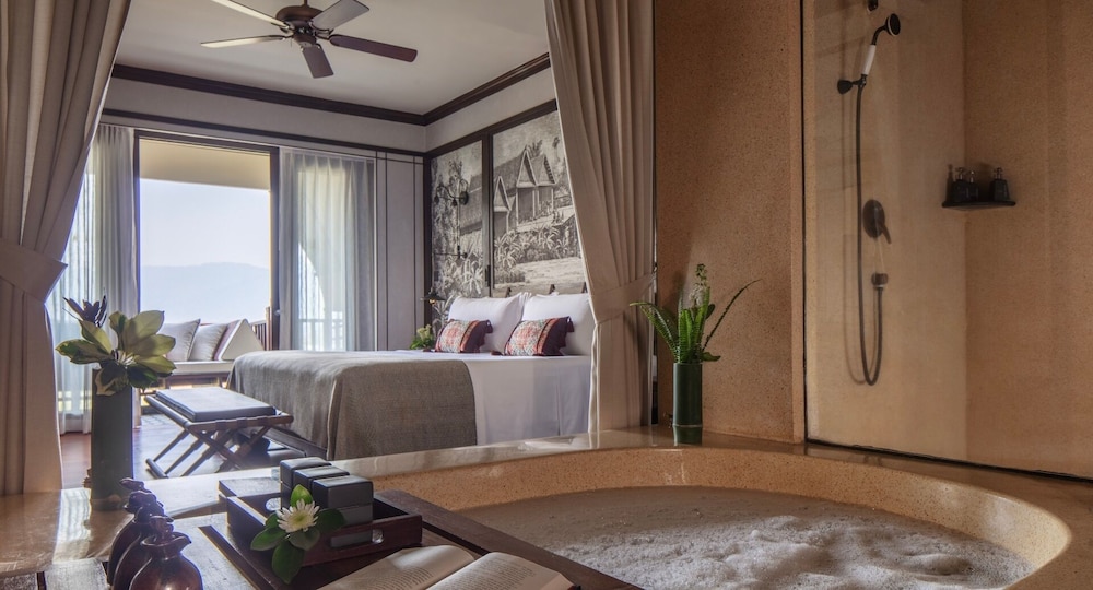 anantara golden triangle elephant camp and resort