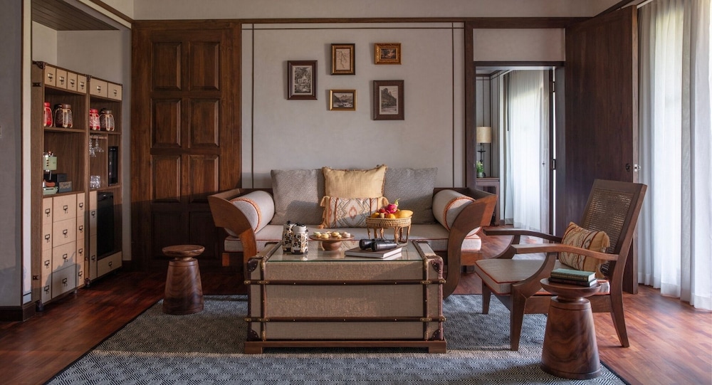 anantara golden triangle elephant camp and resort