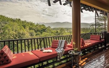 anantara golden triangle elephant camp and resort