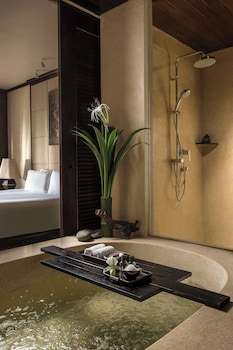 anantara golden triangle elephant camp and resort