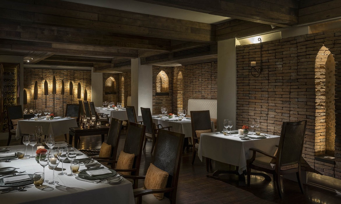 Anantara Golden Triangle Elephant Camp & Resort,Golden Triangle>>Chiang Saen,5 star