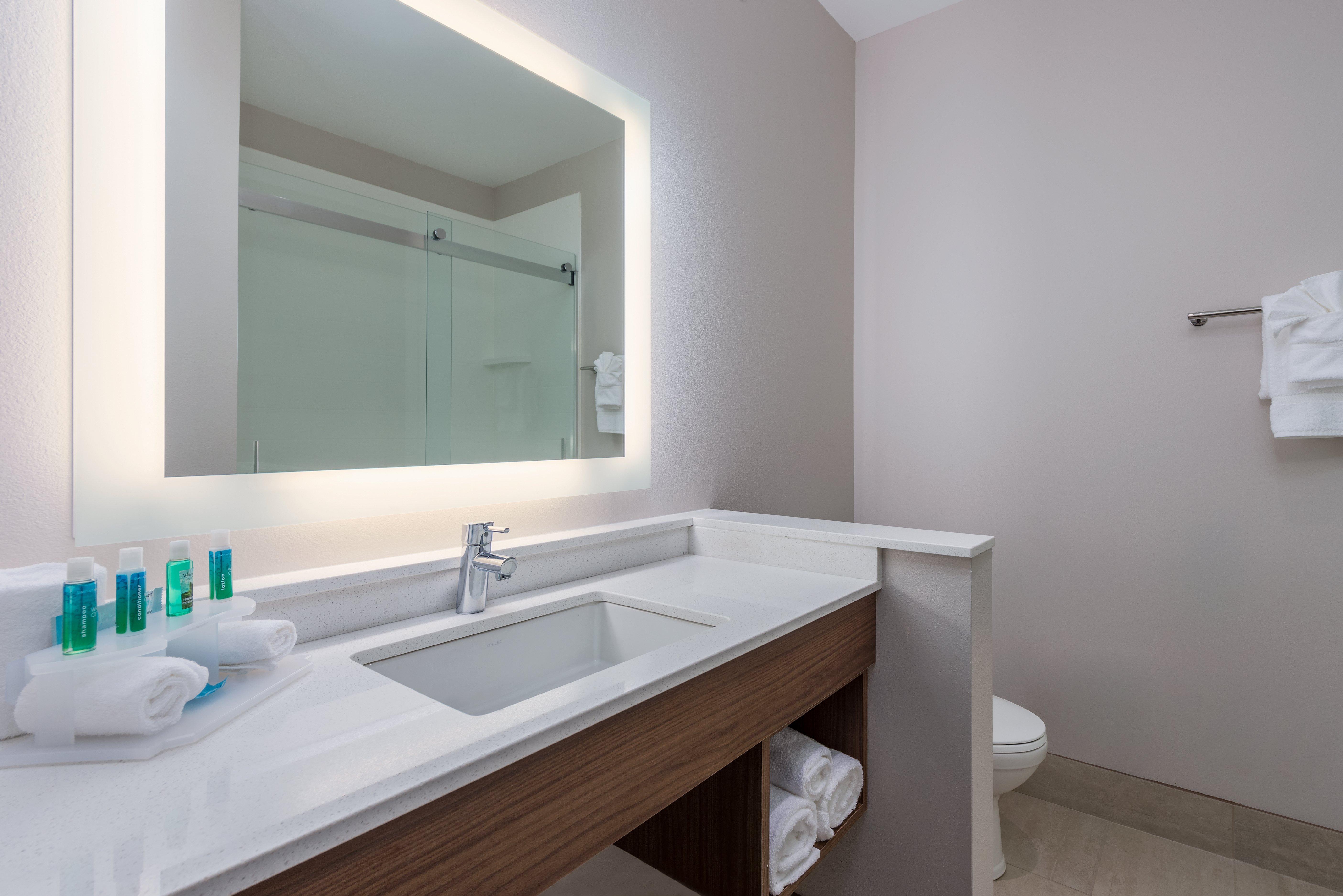 holiday inn express and suites vandalia by ihg