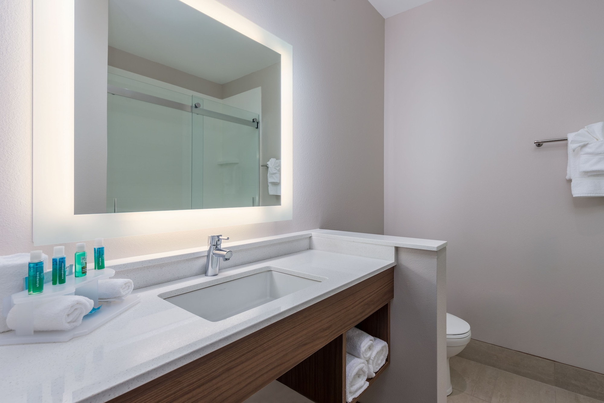 holiday inn express and suites vandalia by ihg