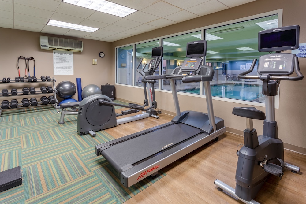 holiday inn express and suites vandalia by ihg
