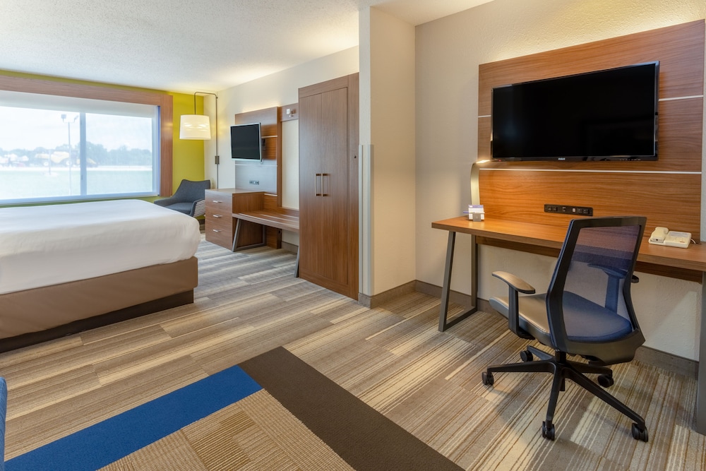 holiday inn express and suites vandalia by ihg