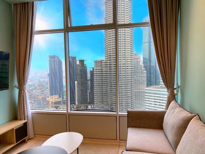 sky suites klcc by luna