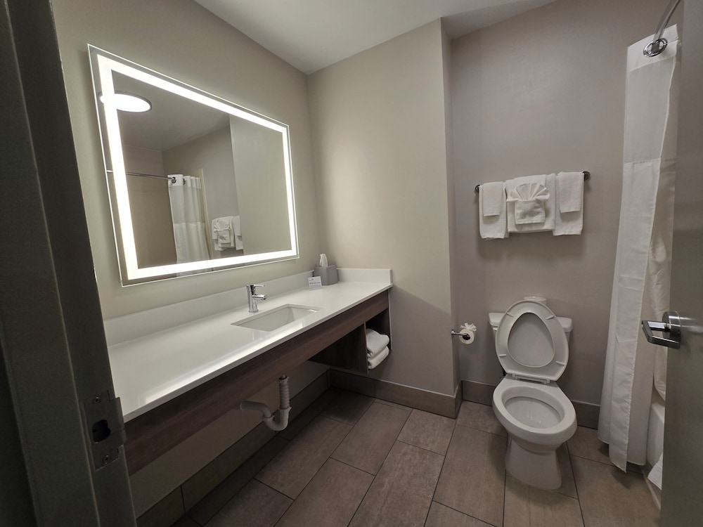 holiday inn express and suites smithfield selma by ihg