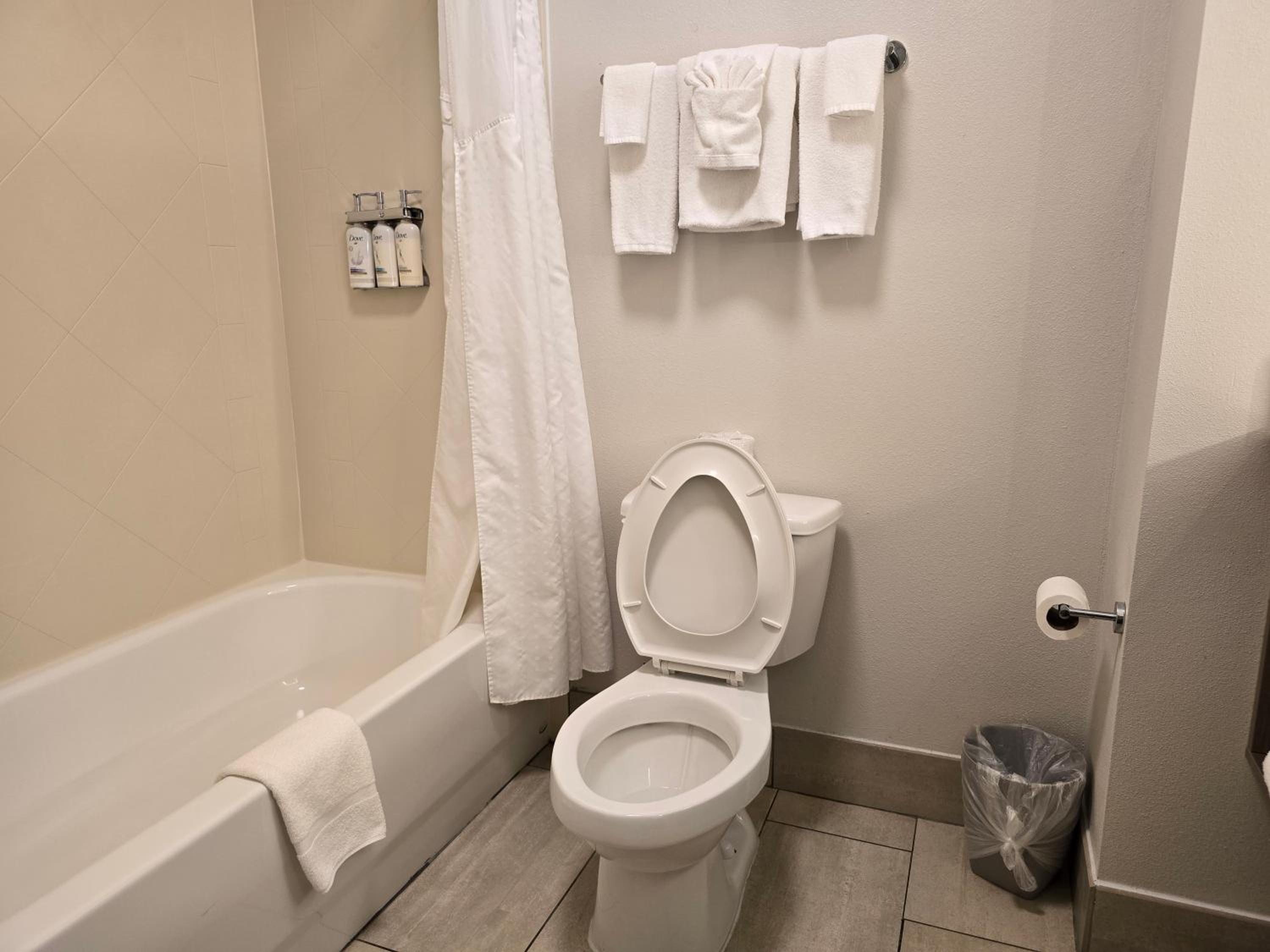 holiday inn express and suites smithfield selma by ihg