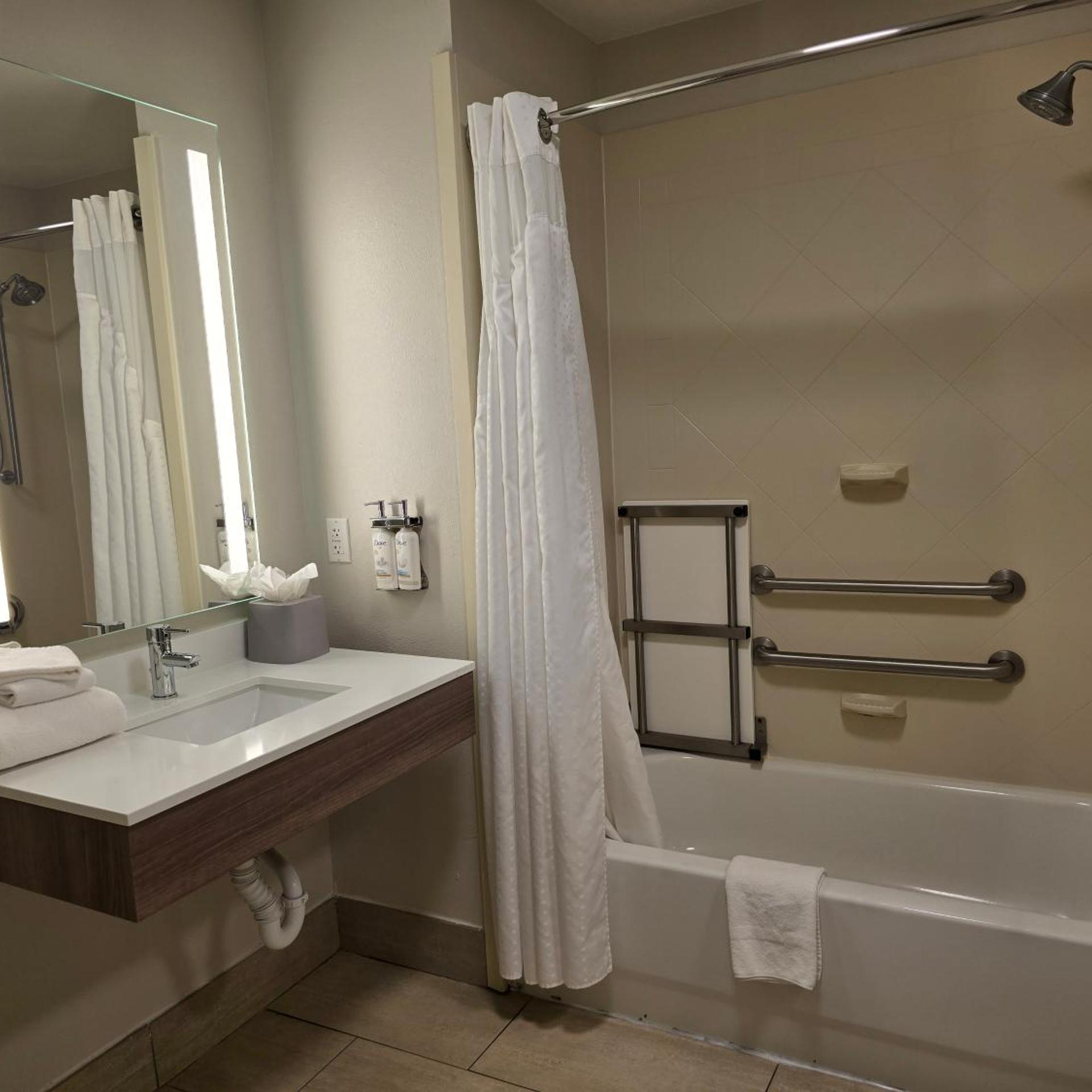 holiday inn express and suites smithfield selma by ihg