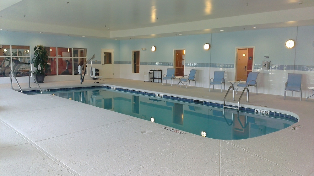 holiday inn express and suites smithfield selma by ihg